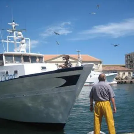 T2 Avec Climatisation Près De La à - Fr-1-472-173 * Sète